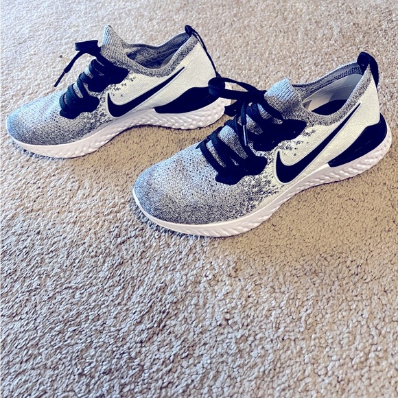 Nike Epic React Flynit - Picture 2 of 6